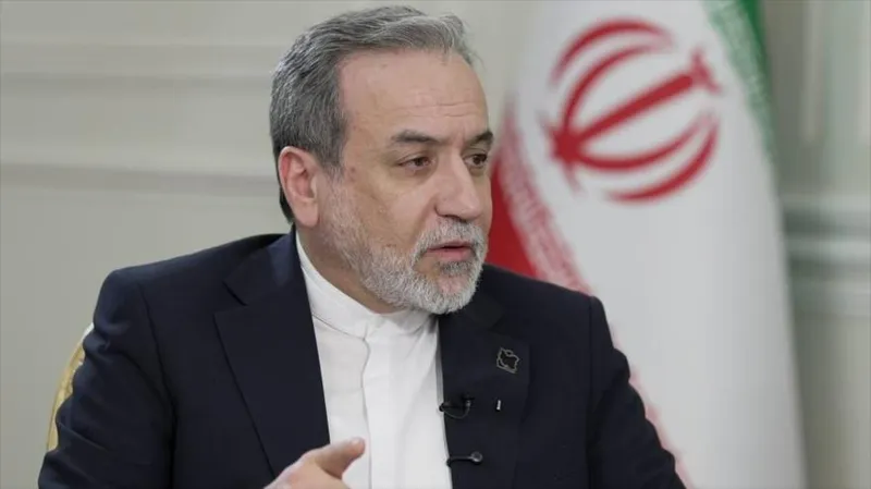 Canciller Araqchi: Irán combina defensa firme y vía diplomática