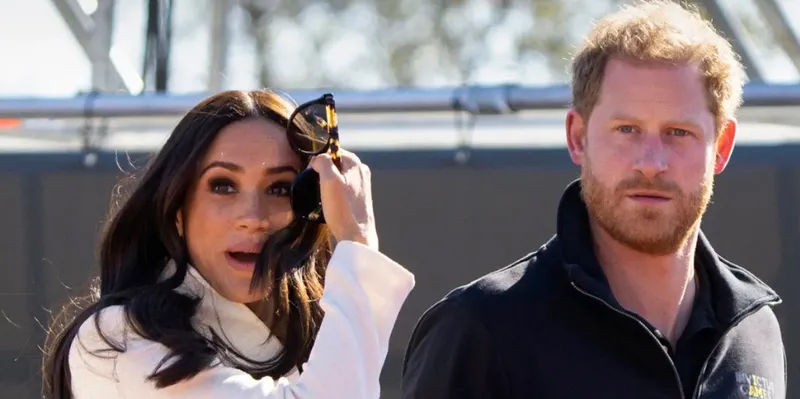 Harry y Meghan Markle se reencuentran con el rey Carlos III tras años de...