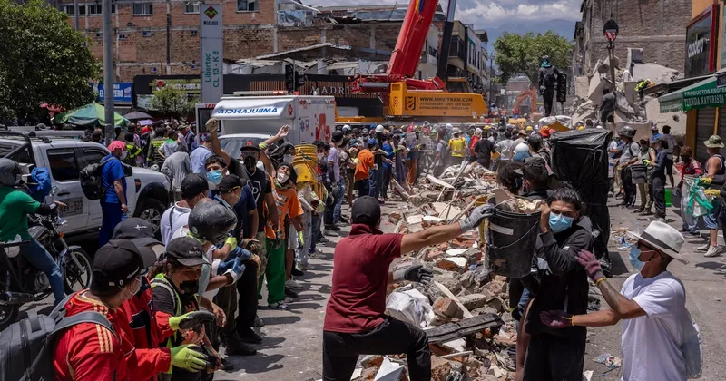 El terremoto complica el estrecho camino fiscal que enfrenta Colombia, advierte Bloomberg Economics
