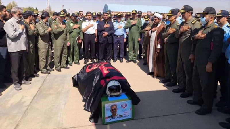 Irán confirma martirio de piloto de Su-24 tras ataque a base aérea Al-Udeid