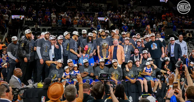 Euforia por título de los New York Knicks habría impulsado gasto en bares y restaurantes: BofA