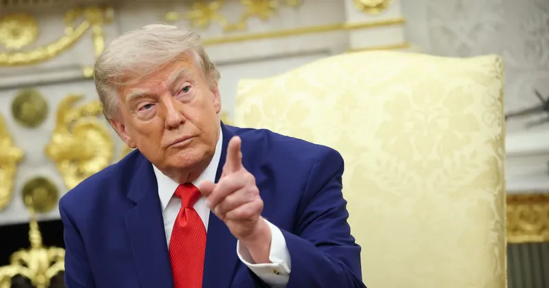 Trump amenaza con intensificar los ataques contra Irán tras ofensiva hutí en el Mar Rojo