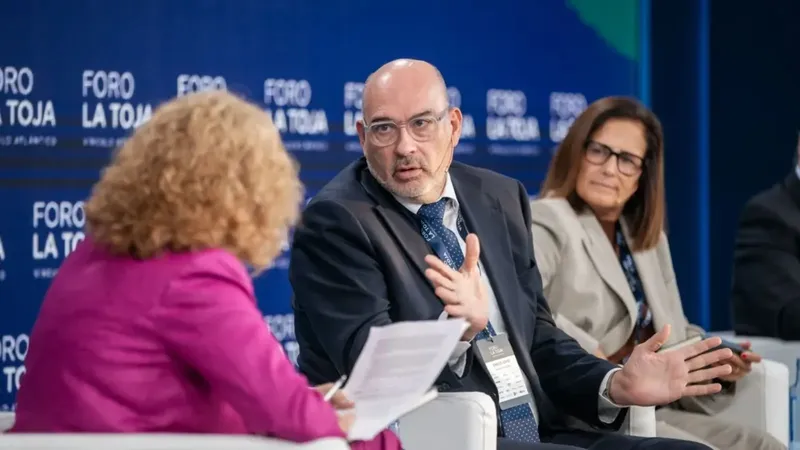 Emilio Gayo reivindica la fibra y el 5G de España: «No existen unas redes como estas a nivel europeo».