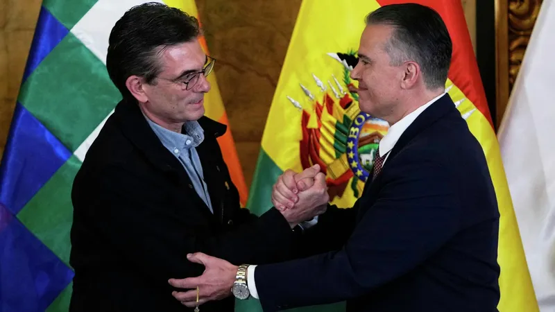Defensa de Bolivia acusa que protestas estarían vinculadas al narco