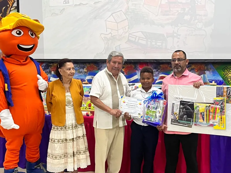 Premian 19 dibujos del concurso de pintura “Conociendo mi Entorno Para Vivir Mejor”