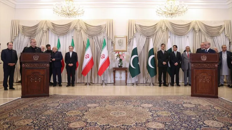 Irán: paz duradera solo se logrará con cooperaciones intrarregionales