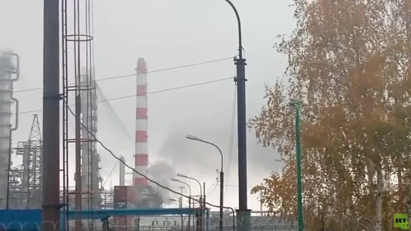 VIDEOS de las consecuencias del ataque de Kiev contra una refinería rusa en desafío a Trump