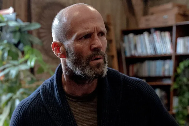 Lo nuevo de Jason Statham es como si Jason Bourne y Venganza hubieran tenido un hijo. Una cosa está clara: habrá palos