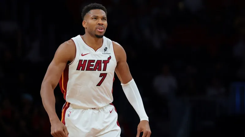 Giannis Antetokounmpo pide tiempo