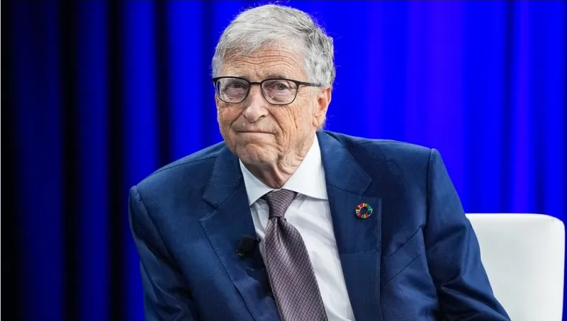 Nuevos detalles del vínculo de Gates con Epstein amenazan con destruir por completo su reputación