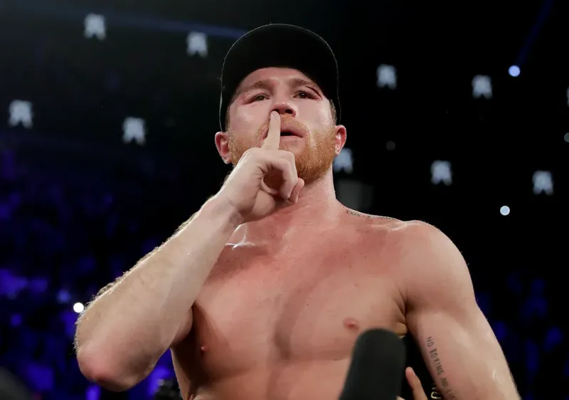 Hamzah Sheeraz rechaza exigencias del Canelo Álvarez para un combate