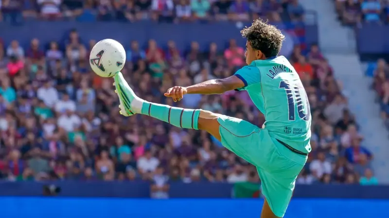 Lamine se viste de Balón de Oro y ya está arriba en el Pichichi