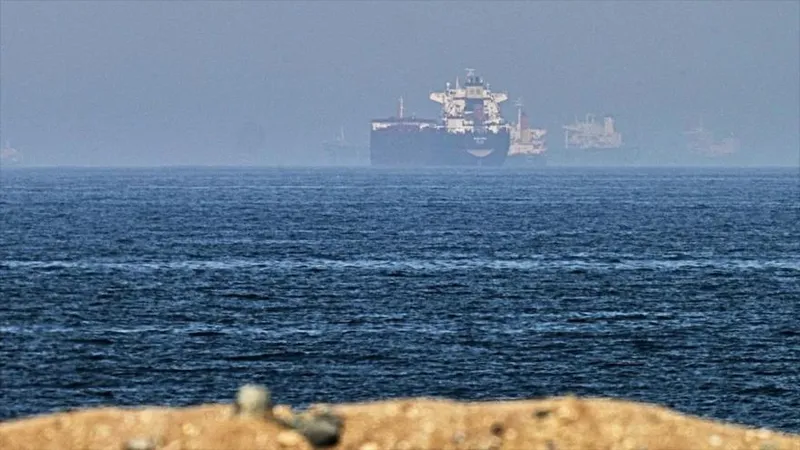Irán: solo hay una opción para el paso en Ormuz, sea en paz o en guerra