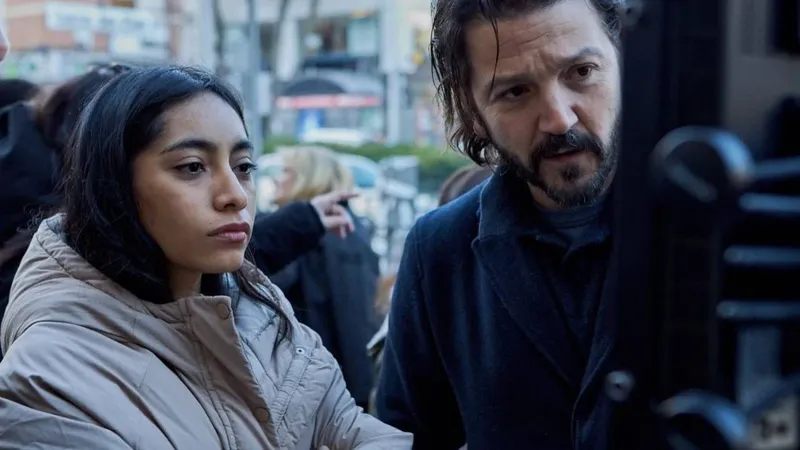 Diego Luna: "Los proyectos que buscan complacer generalmente pasan desapercibidos"