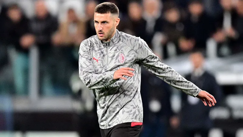 Milan viajará sin Santiago Gimenez a la pretemporada