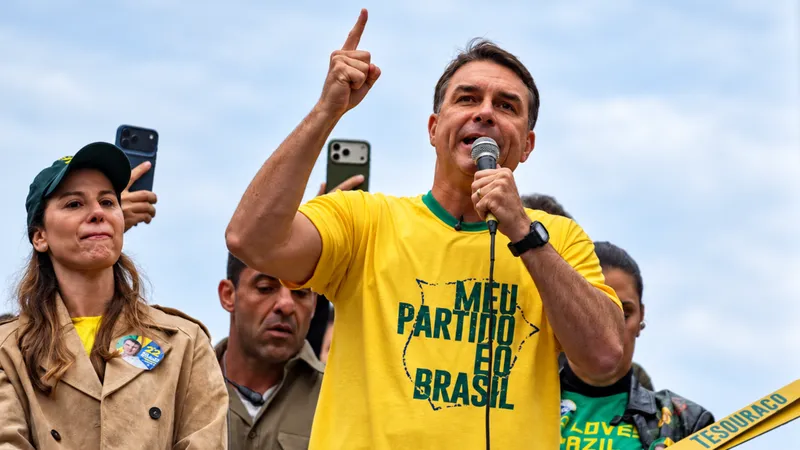 Flávio Bolsonaro, el sucesor que aspira el retorno de una dinastía de poder en Brasil