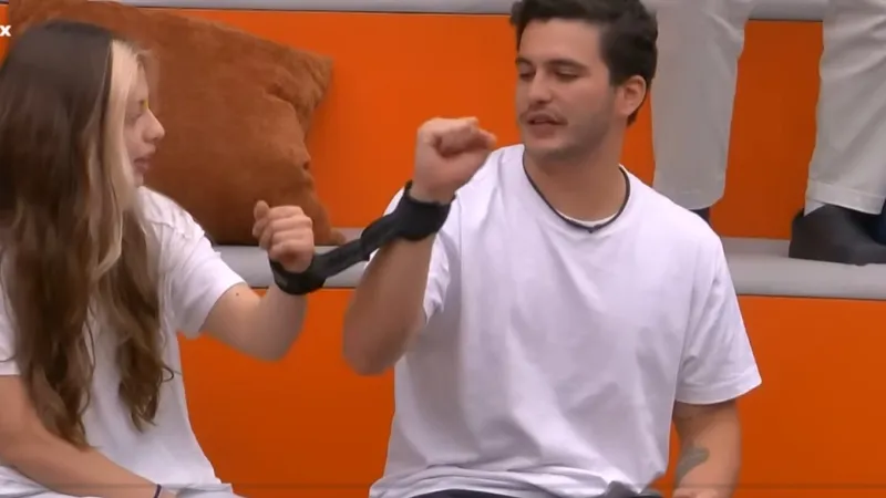 Coqueteos de Pablo con Daniela Parra en MasterChef molestan su novia y ponen en riesgo su relación