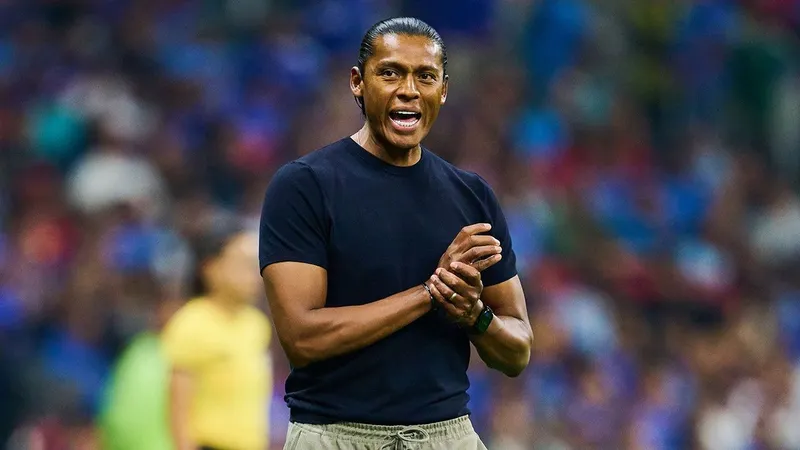 Joel Huiqui no es el héroe de Cruz Azul