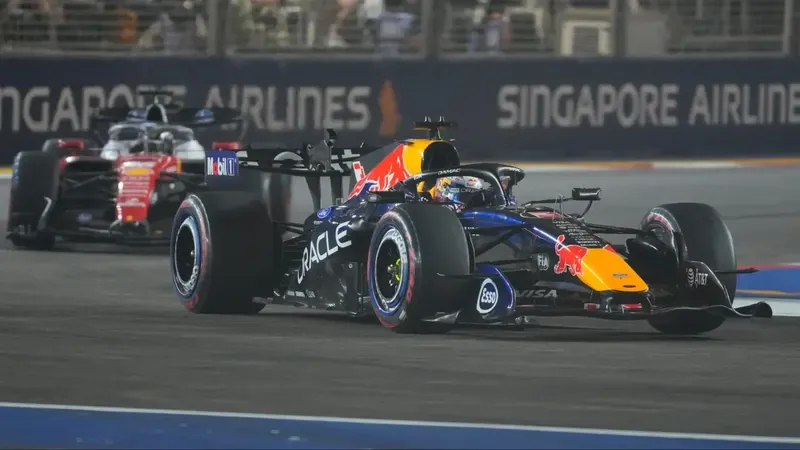 Verstappen aplasta y el líder Kimi le roba la cartera a Norris y Hamilton; Alonso y Sainz, sin opciones