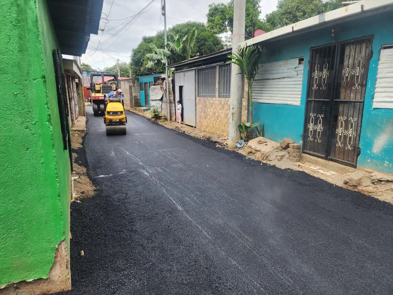 Mejoras viales en el barrio Jorge Dimitrov avanzan un 91%