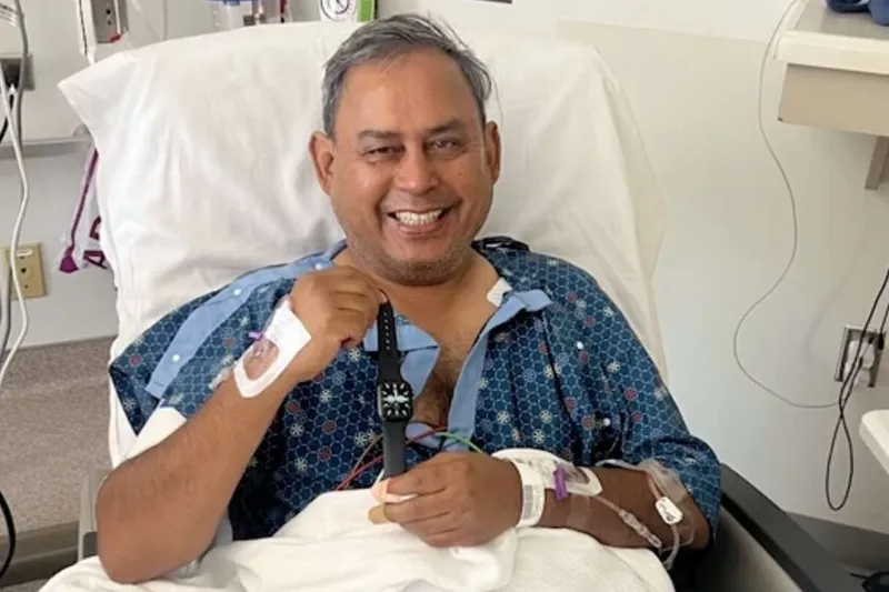 Cayó redondo mientras sacaba la basura y no había nadie para ayudarle. Bueno, sí: su Apple Watch