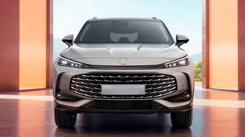 Por 9.000 € menos, con 225 CV y 1000 km de autonomía, este SUV híbrido chino es el chollo de octubre