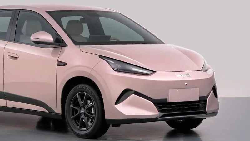 El BYD más barato crecerá 425 mm y será 52 CV más potente que la versión actual, y sí, también debería llegar a España