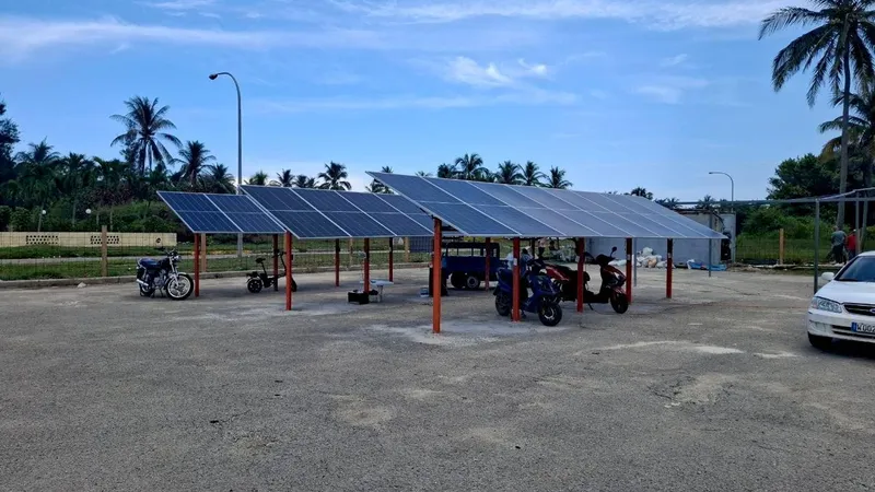¿Cómo la energía solar sirve para aliviar la escasez de combustible en Cuba?