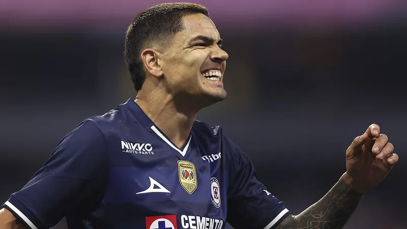 Cruz Azul y Toluca, los coleccionistas de títulos, miden sus credenciales