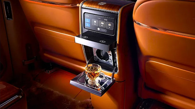 2.115 ventas en sólo 1 hora y ¡con cafetera!: este eléctrico de lujo con 1.335 km de autonomía cuesta 135.000 €