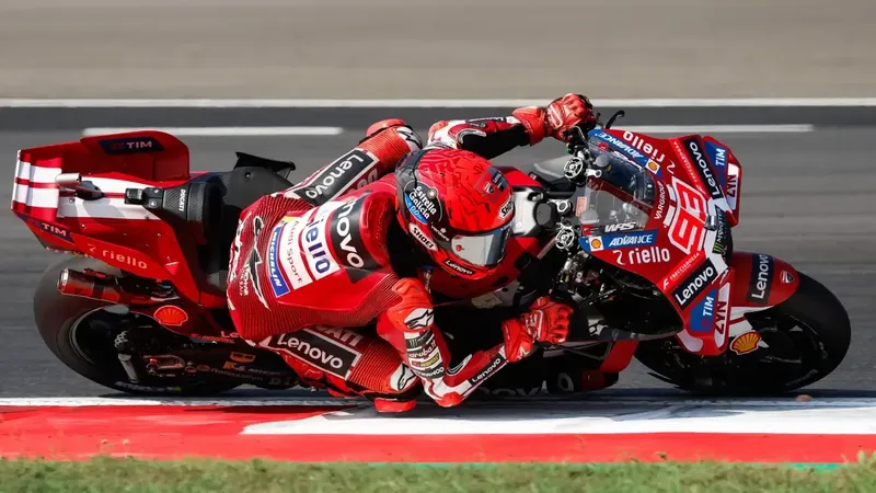 Marc Márquez empieza mandando en Sepang y Jorge Martín supera el test y puede continuar