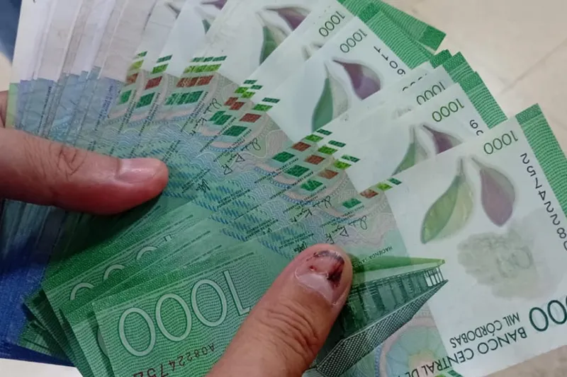 128 mil trabajadores del Estado reciben salario adelantado