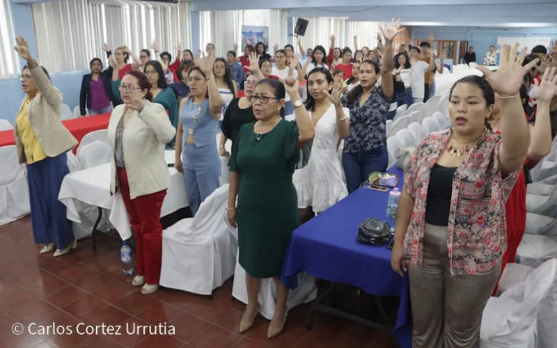 UNHSJM celebra Día de las Madres con panel: “Mujeres que inspiran: convivencia, identidad y liderazgo”