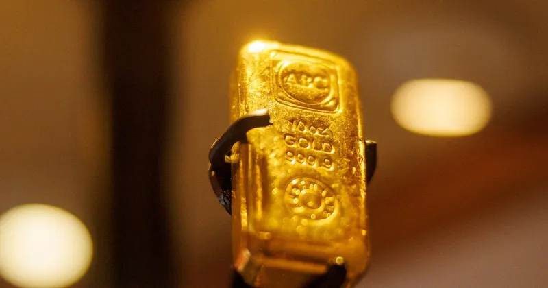 Se enfría el entusiasmo por el oro: Deutsche Bank se suma a Goldman y recorta previsiones