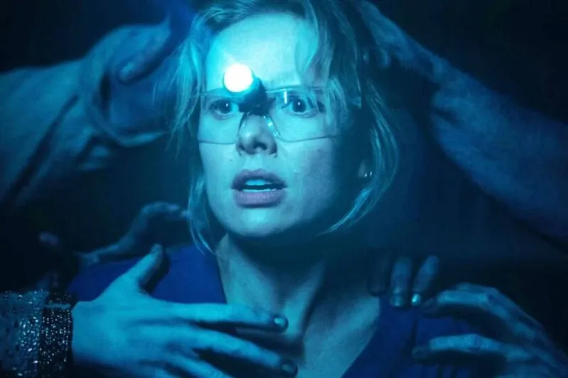 La escena post-créditos de 'Insidious 6', explicada: quién aparece y cómo 'Fuera del más allá' conecta con el futuro de la saga