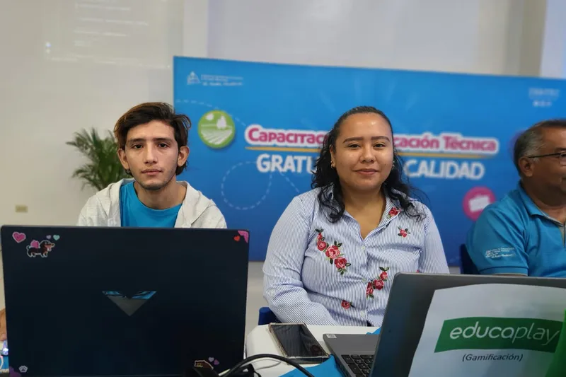 Bootcamp pedagógico fortalece innovación en educación técnica