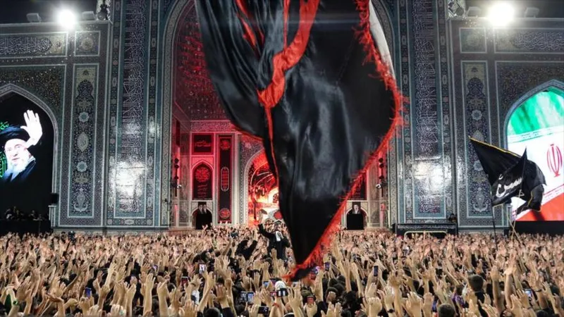 Iraníes de luto por aniversario del martirio del Imam Reza (P)