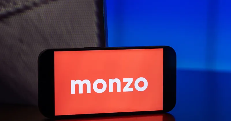 Nubank negocia comprar Monzo por hasta US$10.000 millones: sería su mayor acuerdo hasta ahora
