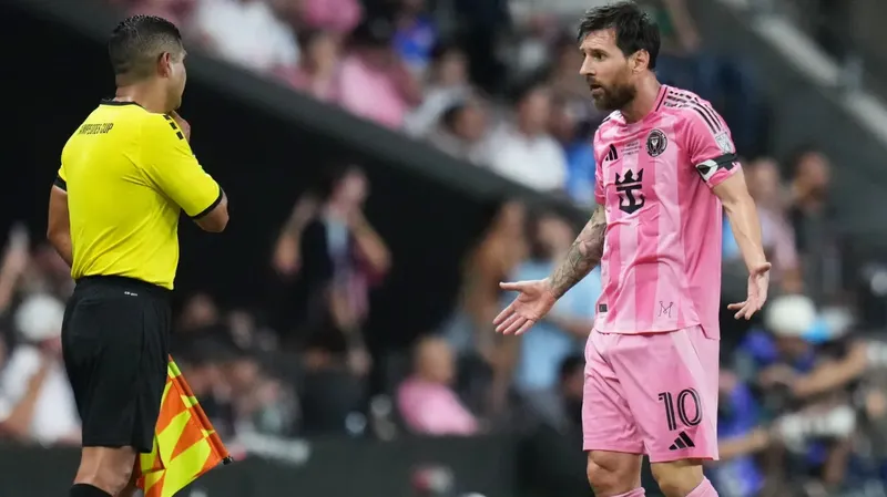 Lionel Messi encaró al comisionado de la MLS tras el título de la Campeones Cup
