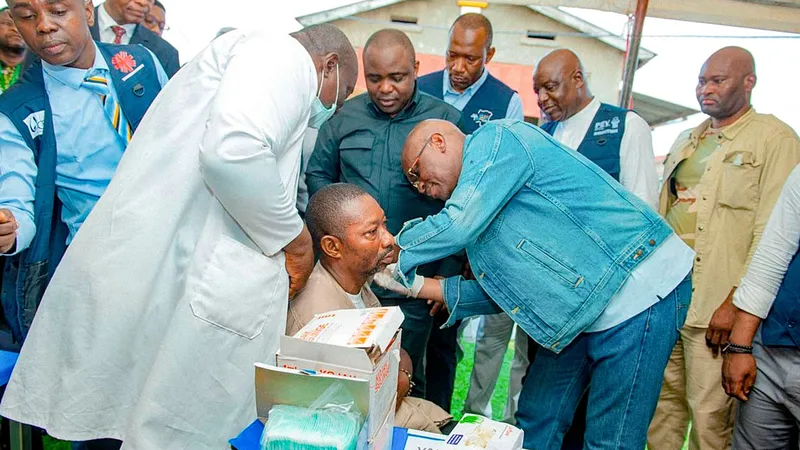 Ébola en Congo: inicia vacunación ante brote que deja miles de muertos