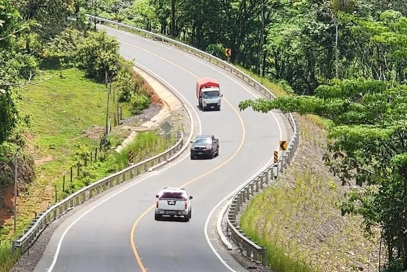 Listo el último tramo de la carretera Wanawana-San Pedro del Norte en el Caribe Sur