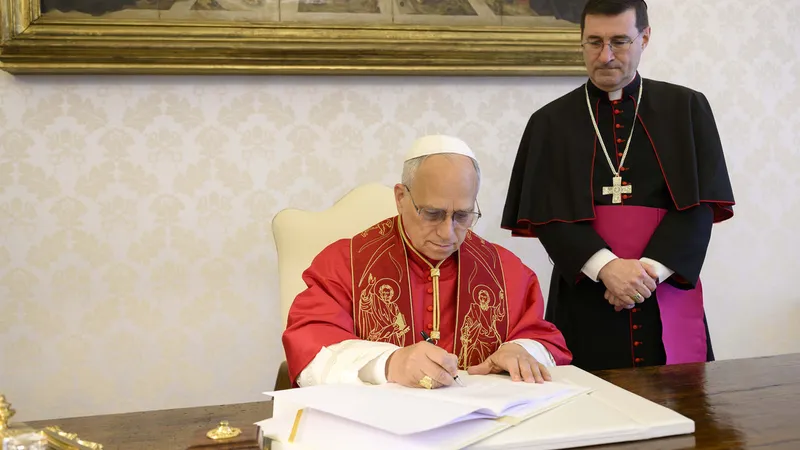 'Magnifica humanitas' vs. la IA: qué dice la primera encíclica del papa León XIV