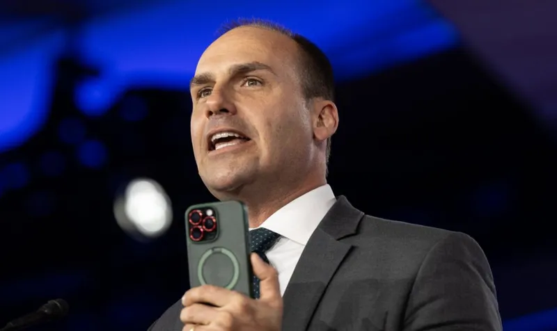 El Supremo de Brasil condena a Eduardo Bolsonaro por coacción a la justicia