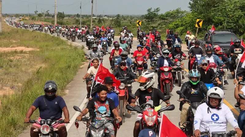 Familias caribeñas recorren Bilwi y Waspam en homenaje al Repliegue Táctico de Managua a Masaya
