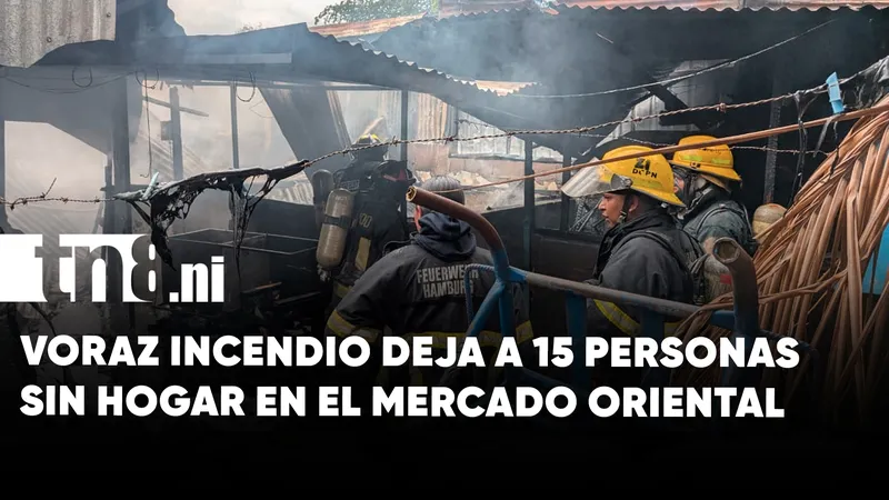 Incendio arrasa tres cuartos en el Mercado Oriental y deja 15 personas sin hogar
