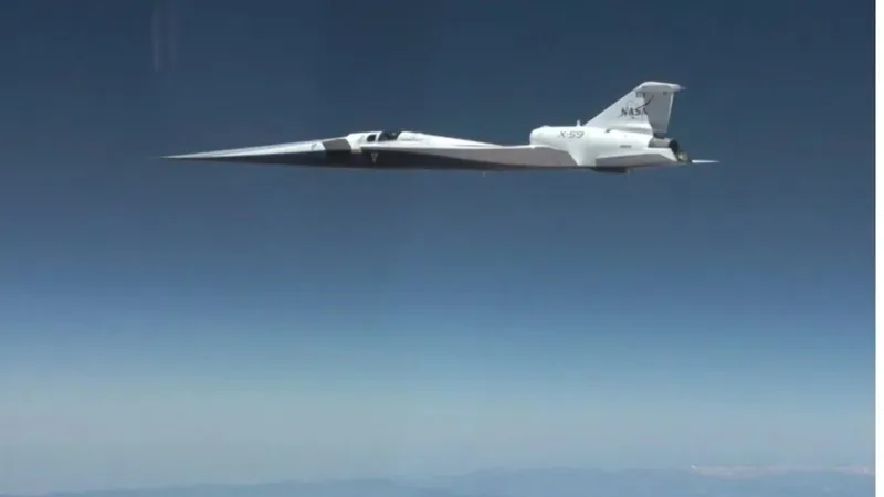 Podemos ver cómo el silencioso jet supersónico de la NASA rompe la barrera del sonido por primera vez