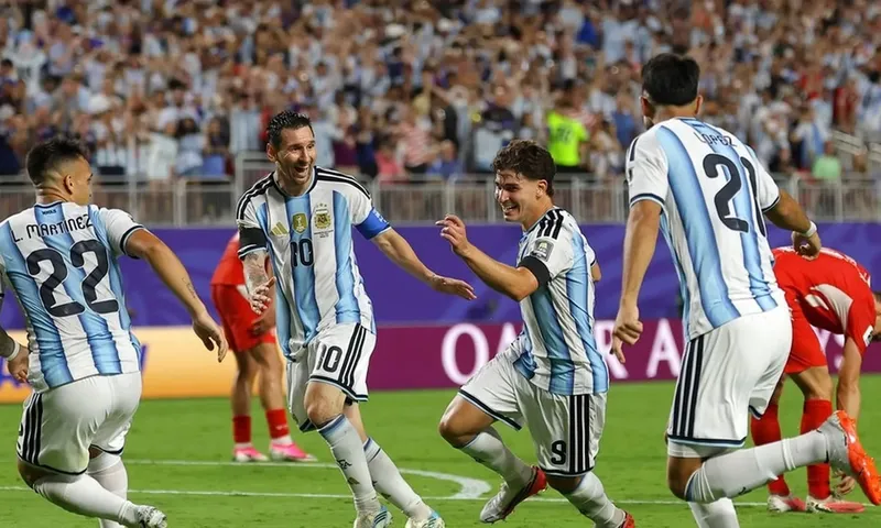 Argentina tumba a Suiza en tiempo extra y avanza a semifinales