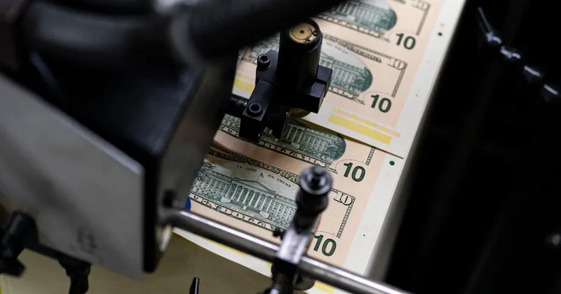 HSBC anticipa un dólar más débil pese a un entorno que solía favorecerlo
