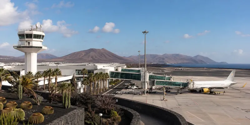 Aena gastará 3,5 millones para insonorizar más de 400 viviendas junto al aeropuerto de Lanzarote