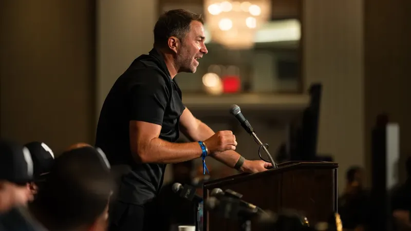 Eddie Hearn presenta las condiciones para realizar la Joshua vs Fury en Nueva York